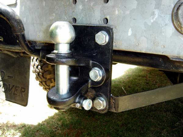 Ball_Pin_Tow_Hitch.jpg